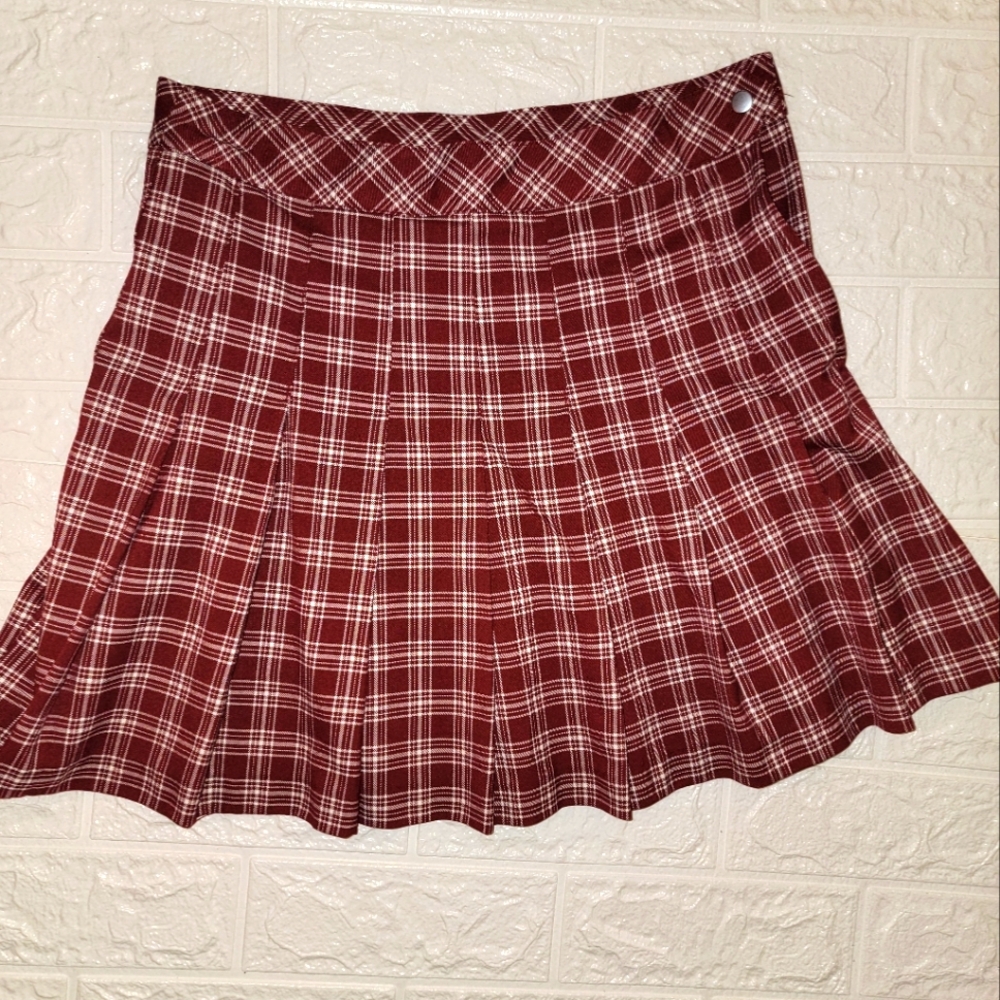 Short skirt